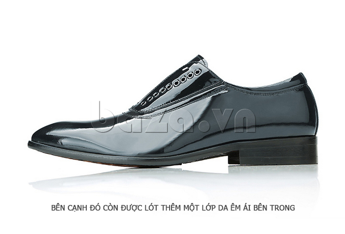 Giày da nam Olunpo QHT1435 giúp nam giới thể hiện phong độ trong công việc