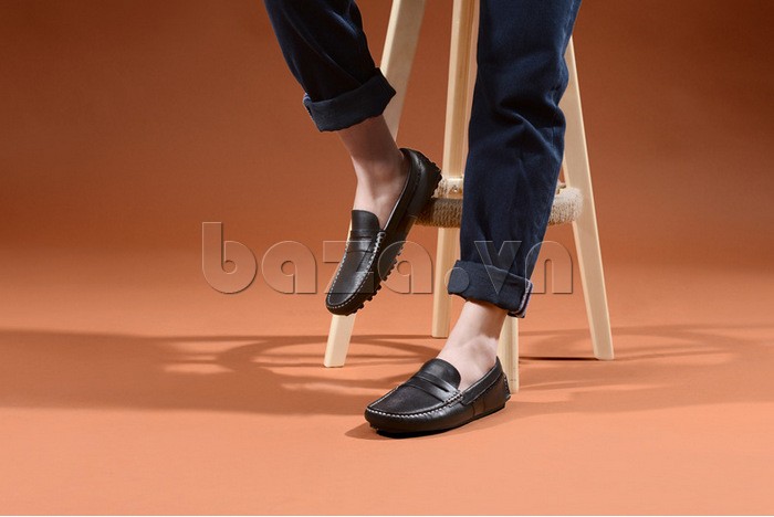 giày nam OlunpoCHY1401 sẽ kết hợp với jeans xắn gấu để có sự bắt mắt nhất