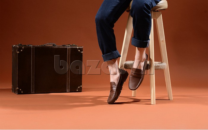 giày nam OlunpoCHY1401 tạo nên phong cách trẻ trung 