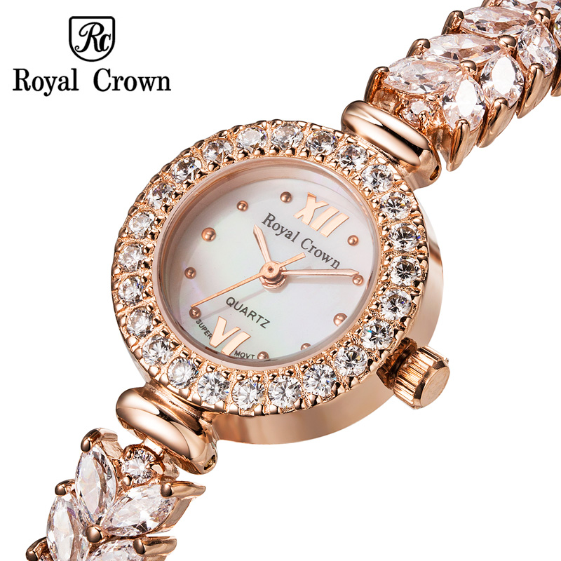 Đồng hồ nữ lắc tay đính đá Royal Crown 5266B