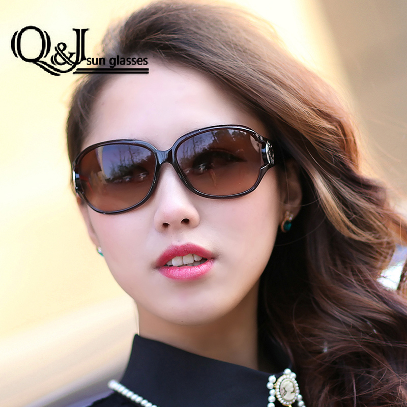 Kính nữ Q&J 1010 - vẻ đẹp gợi cảm và thanh lịch